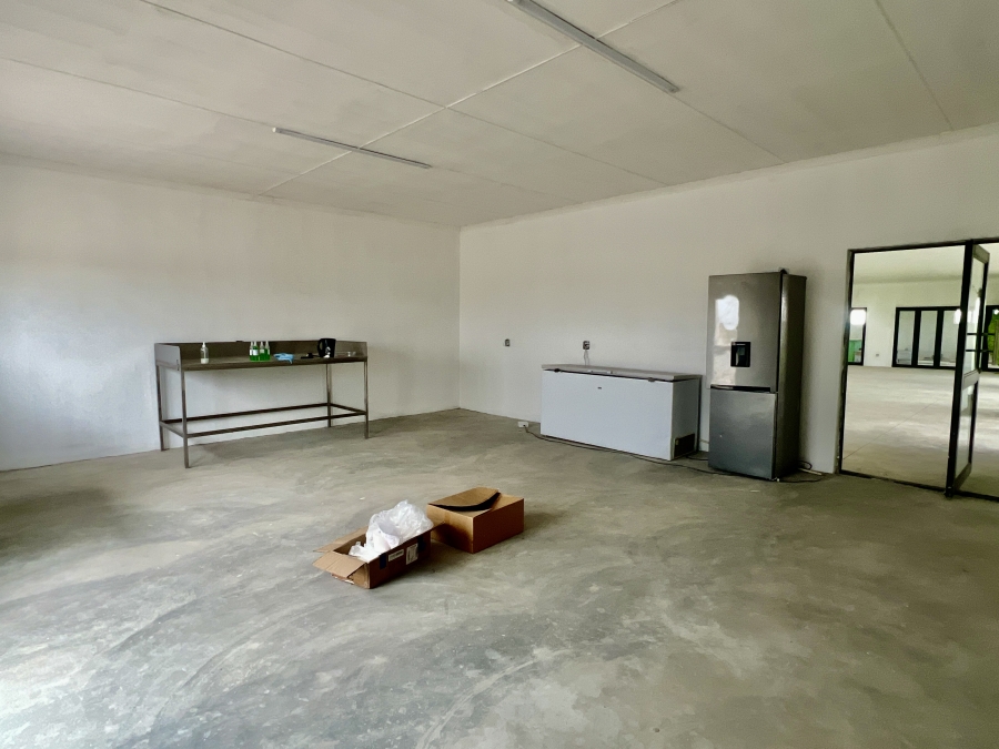10 Bedroom Property for Sale in Hartebeesfontein Western Cape